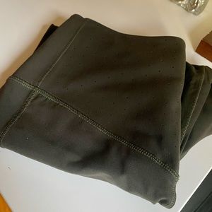 Nike Dri-Fit Hunter Green Capri Leggings NEVR WORN